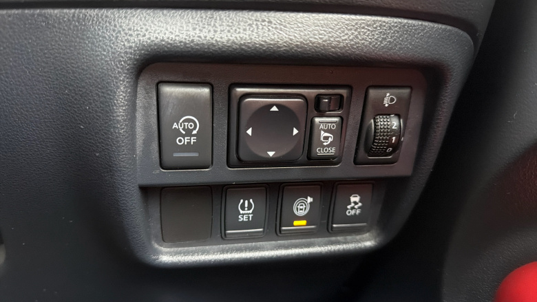 Nissan Juke 1.2 DiG-T Tekna 5dr Petrol Hatchback